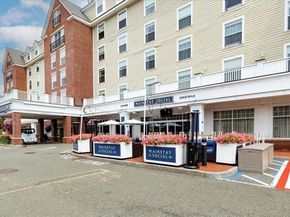 225 Derby St 608, Salem MA 01970