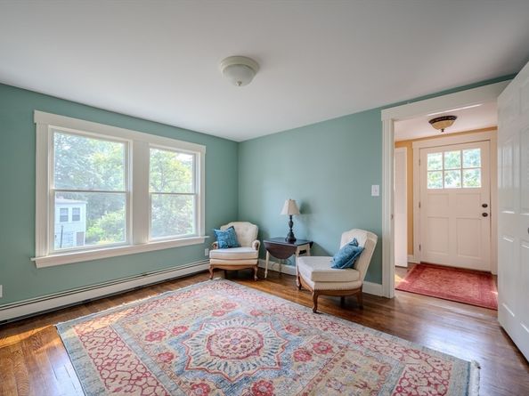 2 Scenic Rd, Peabody MA 01960