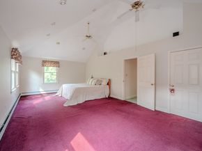 2 Scenic Rd, Peabody MA 01960