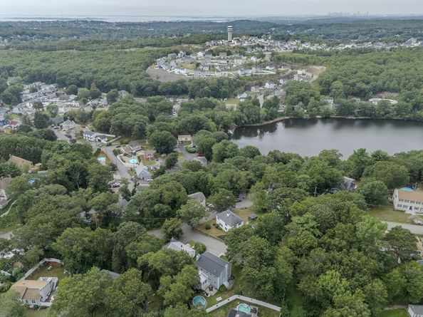 2 Scenic Rd, Peabody MA 01960