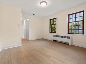 10 Millwood St, Framingham MA 01701