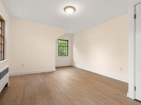 10 Millwood St, Framingham MA 01701