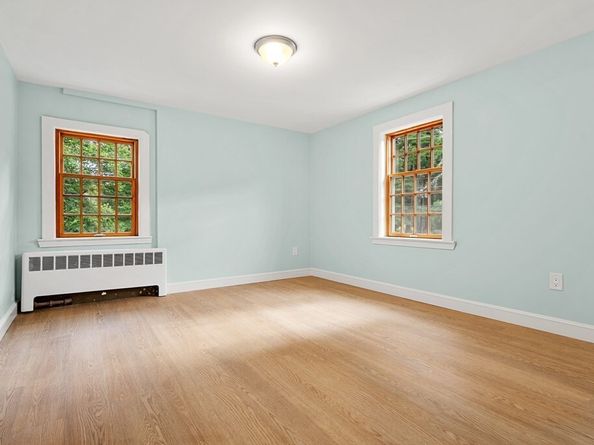 10 Millwood St, Framingham MA 01701
