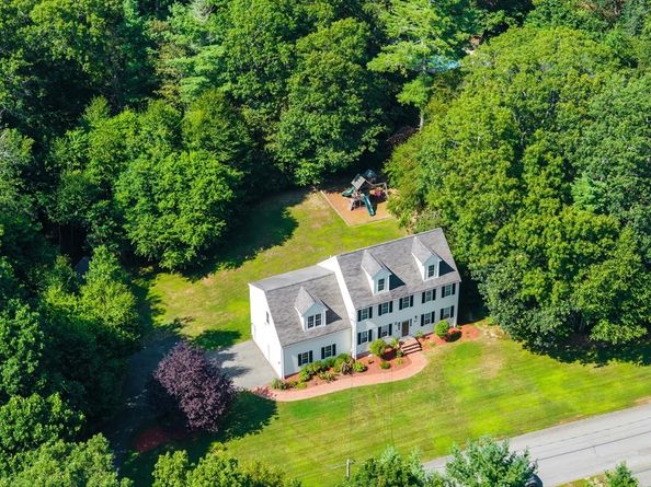 52 Fuller Shores Rd, Lakeville MA 02347