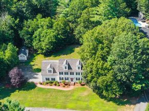 52 Fuller Shores Rd, Lakeville MA 02347