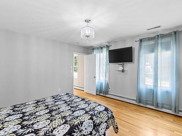 52 Fuller Shores Rd, Lakeville MA 02347