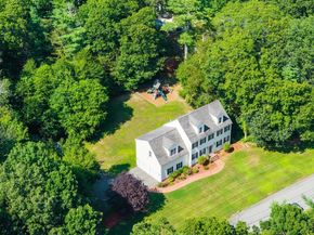 52 Fuller Shores Rd, Lakeville MA 02347