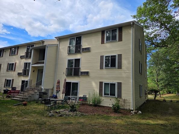 11 Village Hill Lane 9, Natick MA 01760