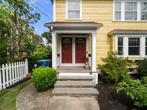 7 Pine Street 7, Belmont MA 02478