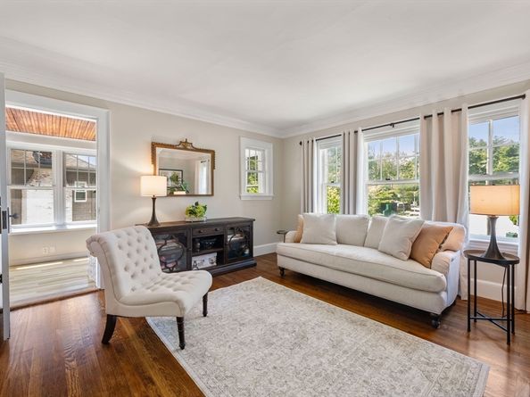 7 Pine Street 7, Belmont MA 02478