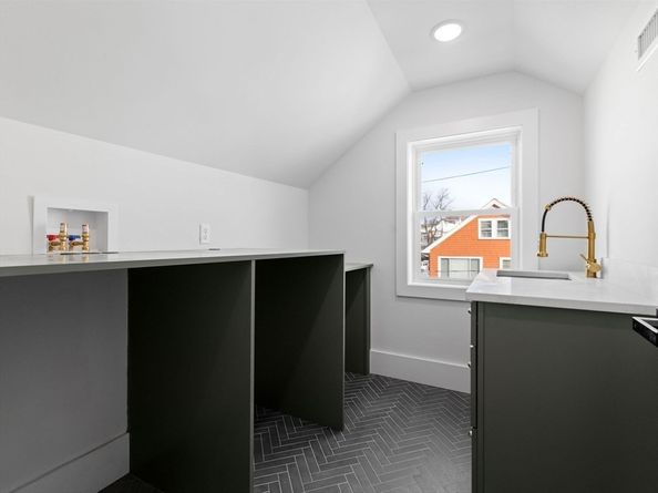 16 High St 2, Somerville MA 02144