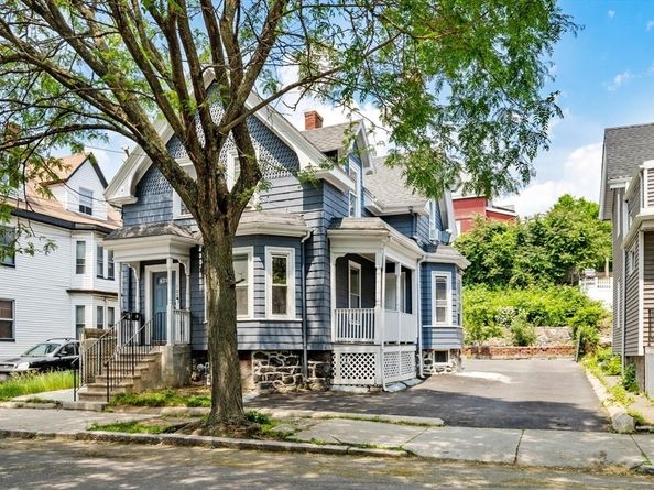 105 Lawton Ave, Lynn MA 01902