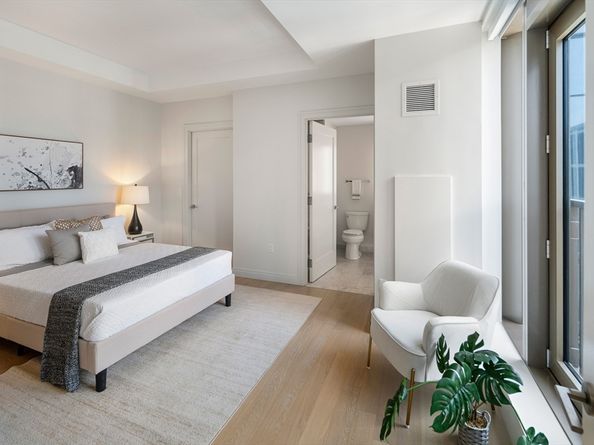 135 Seaport Blvd 1903, Boston MA 02210