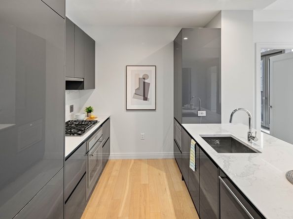 135 Seaport Blvd 1903, Boston MA 02210