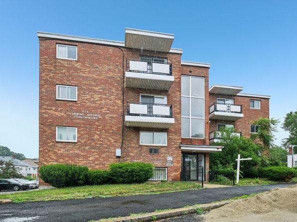 770 Cummins Hwy 22, Boston MA 02126