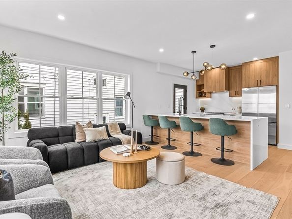 11 Bonner Ave, Medford MA 02155