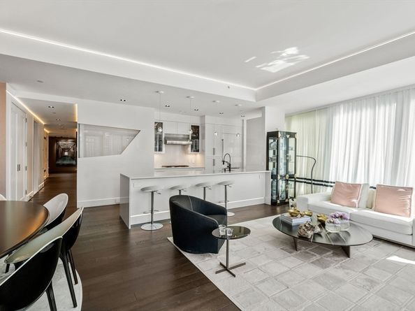 22 Liberty Drive U9M, Boston MA 02210