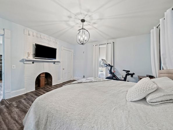 48 Pearl St, Bridgewater MA 02324