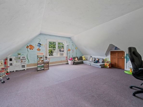 48 Pearl St, Bridgewater MA 02324