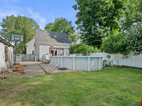 48 Pearl St, Bridgewater MA 02324
