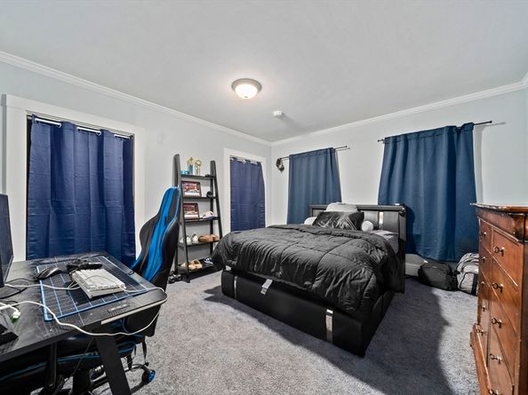 48 Pearl St, Bridgewater MA 02324