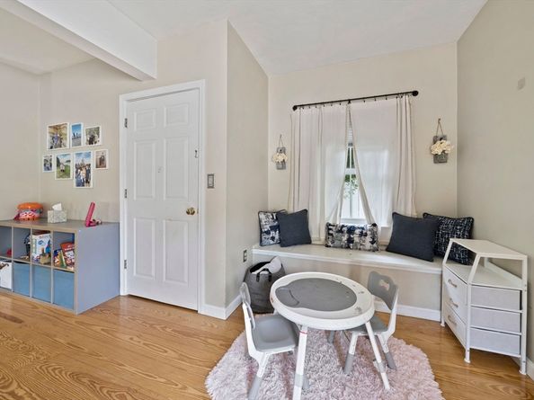 48 Pearl St, Bridgewater MA 02324