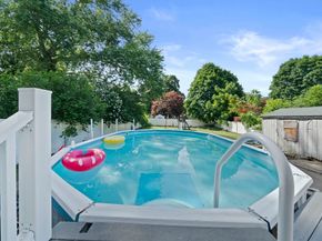 48 Pearl St, Bridgewater MA 02324