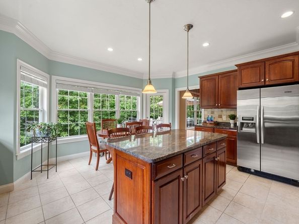 27 Henry's Ln, Norwell MA 02061