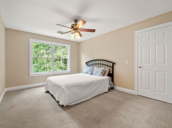27 Henry's Ln, Norwell MA 02061