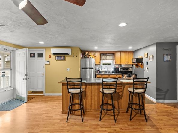 168 Park Ave, Wareham MA 02538