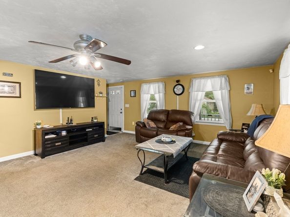 168 Park Ave, Wareham MA 02538