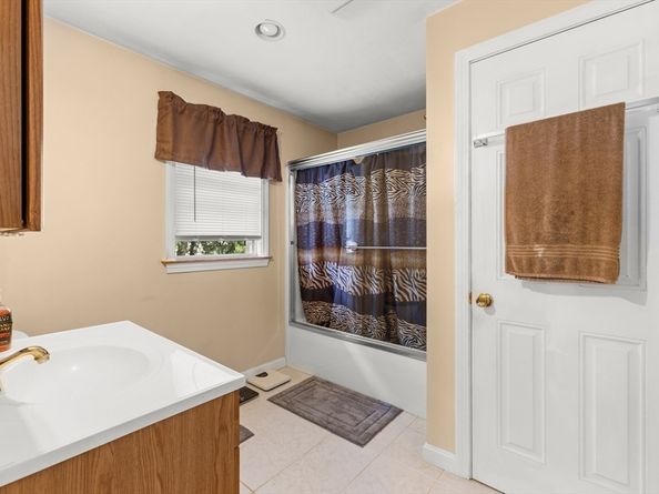 168 Park Ave, Wareham MA 02538