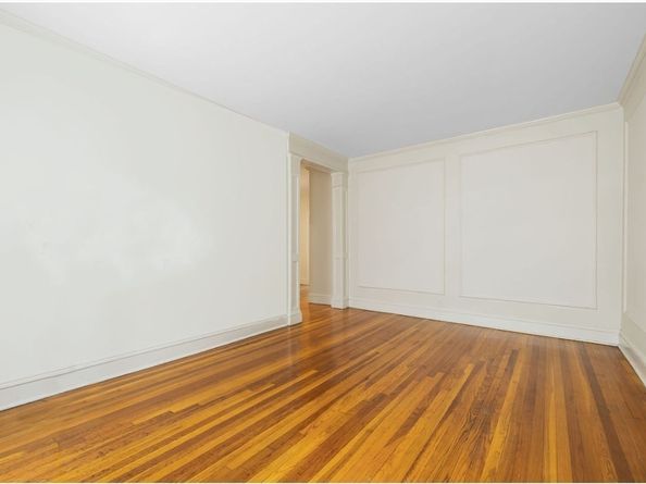321 Tappan St 2, Brookline MA 02445