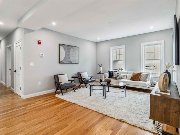 16 Alston St 16, Somerville MA 02143