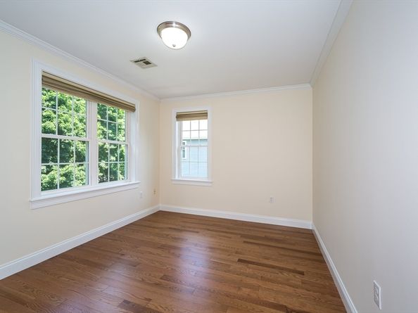 1345 South St, Needham MA 02492