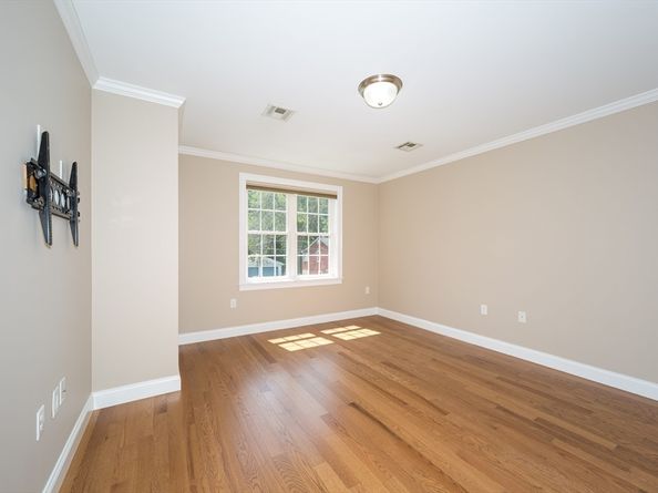 1345 South St, Needham MA 02492