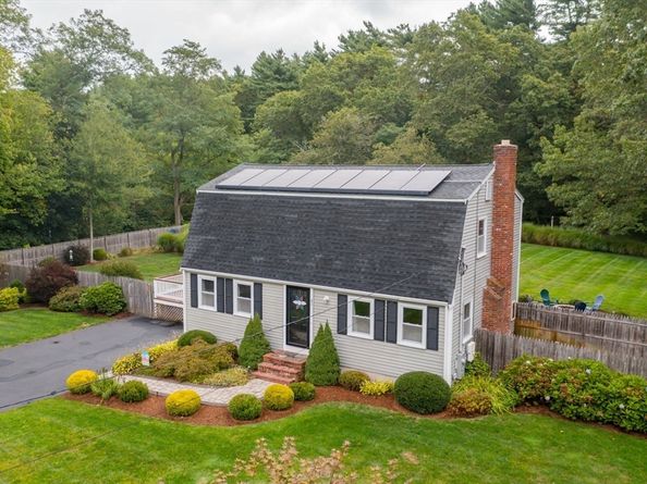 81 Center, Carver MA 02330