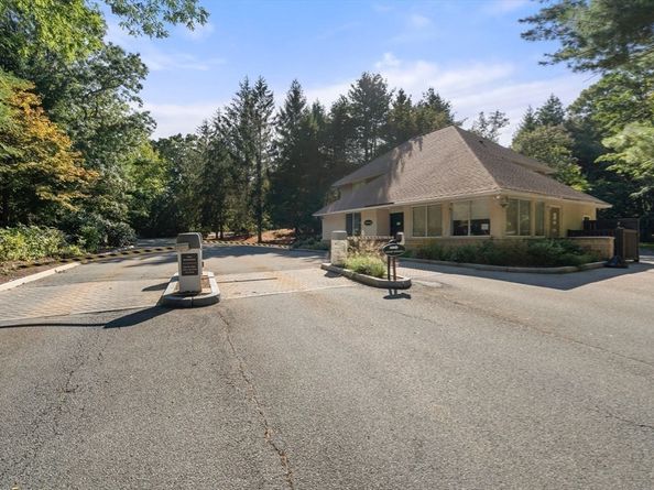 214 Allandale Rd B, Boston MA 02467