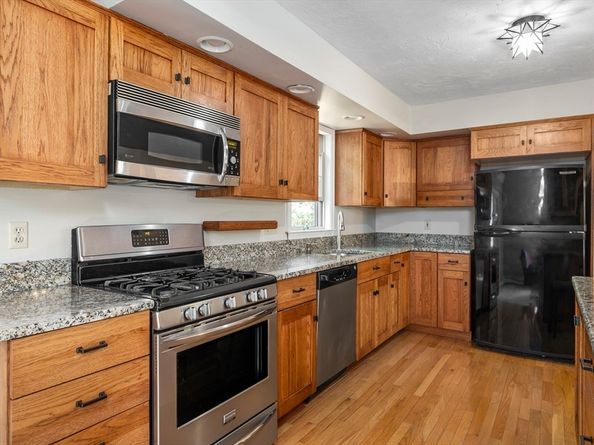 6 Mellen Street, Hopedale MA 01747