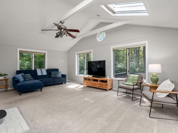 73 Willow Rd, Sudbury MA 01776
