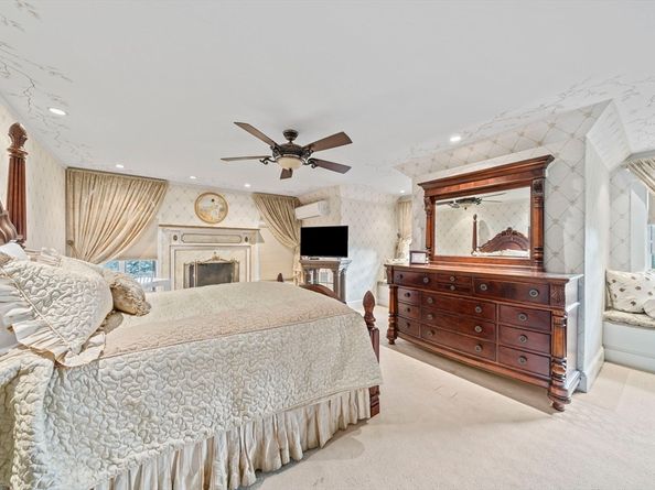 161 Cedar St, Braintree MA 02184