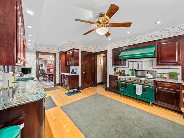 161 Cedar St, Braintree MA 02184