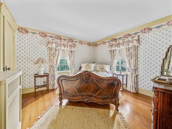 161 Cedar St, Braintree MA 02184