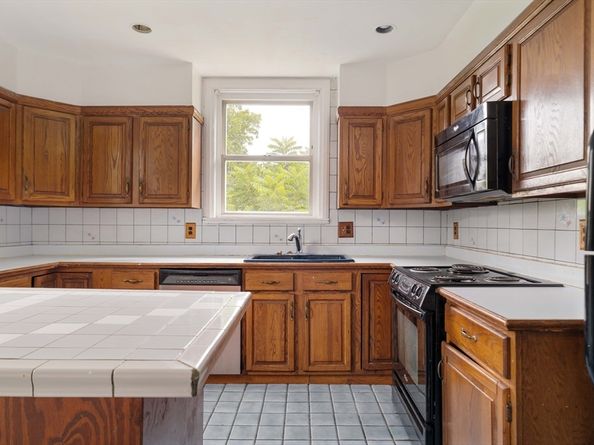 18 Westminster Ave, Boston MA 02119