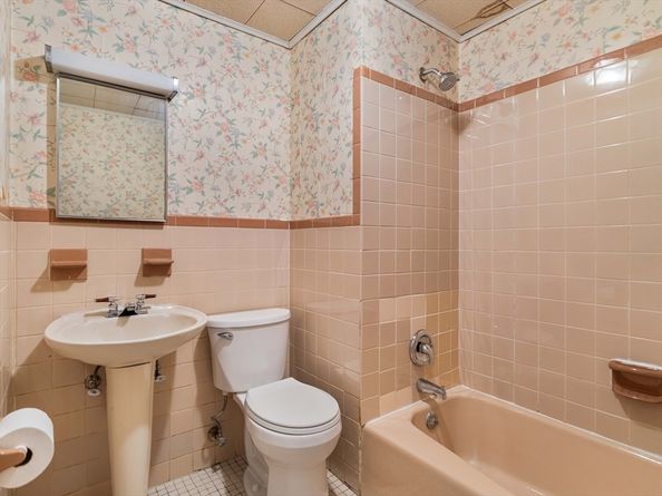 18 Westminster Ave, Boston MA 02119