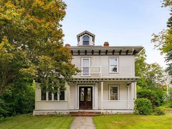 18 Westminster Ave