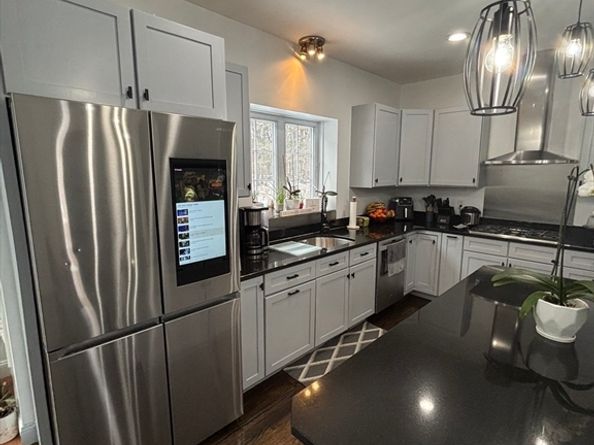 10 Babicz Rd, Tewksbury MA 01876
