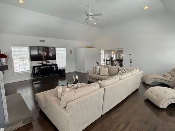 10 Babicz Rd, Tewksbury MA 01876