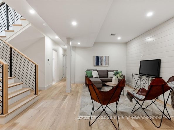 8 Holly Ave 1, Cambridge MA 02138