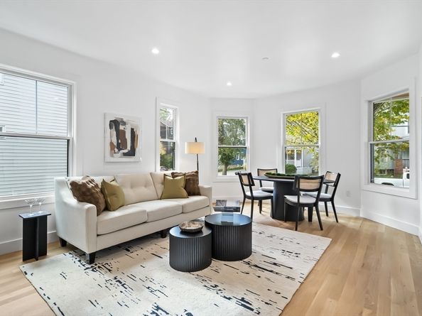 69 Marlboro St 1, Belmont MA 02478